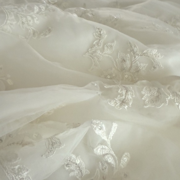 Maggie Sottero Vintage Haute Couture Wedding Dress - Picture 11 of 14